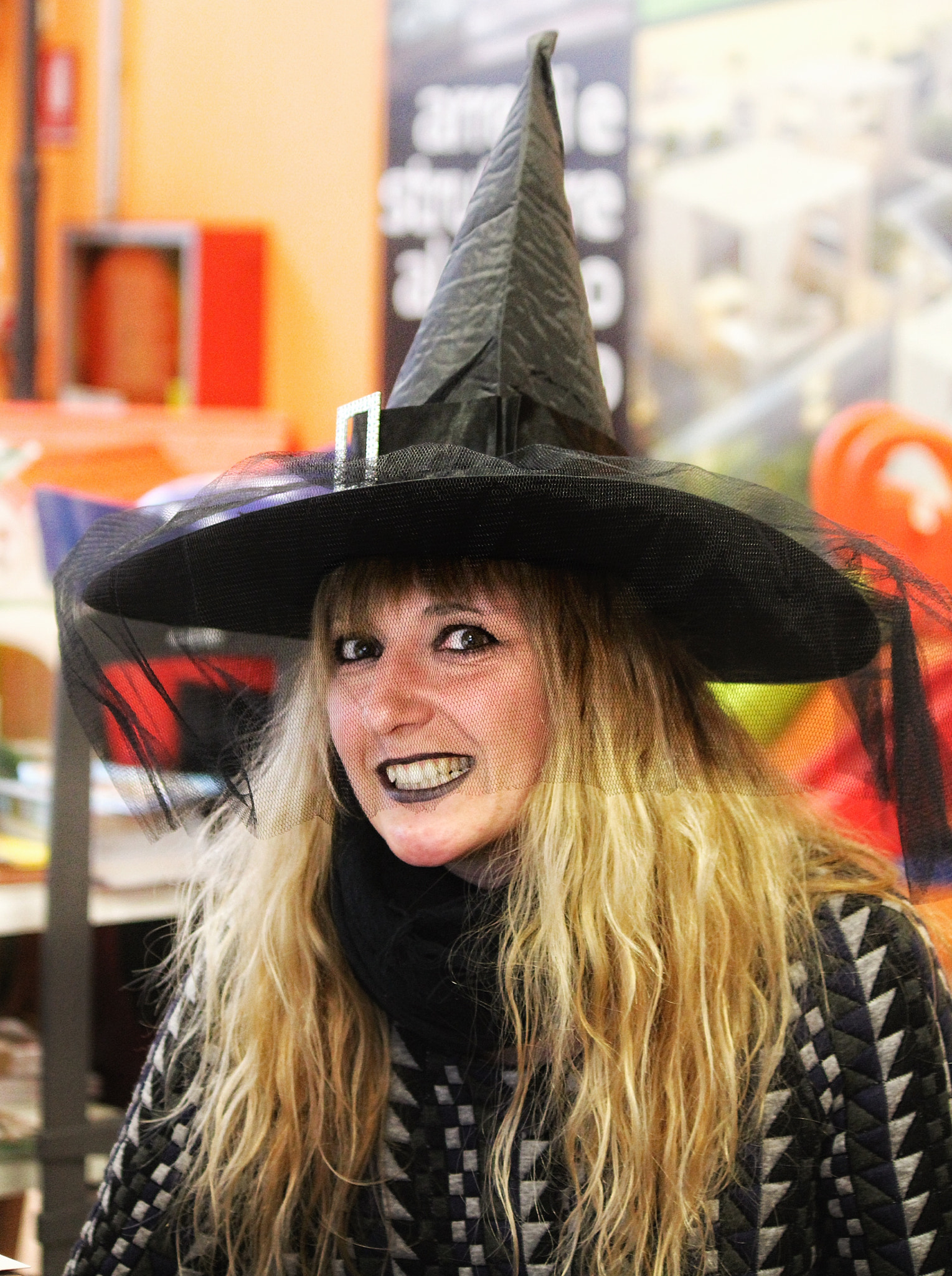 Canon EF-S 55-250mm F4-5.6 IS II sample photo. Happy halloween photography