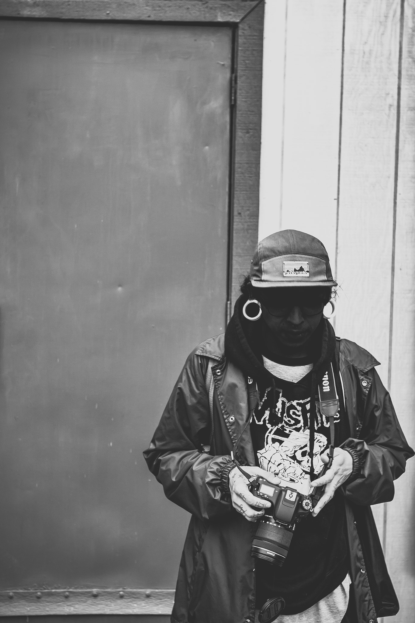 Sigma 30mm F1.4 EX DC HSM sample photo. Black and white modern day soldier photography