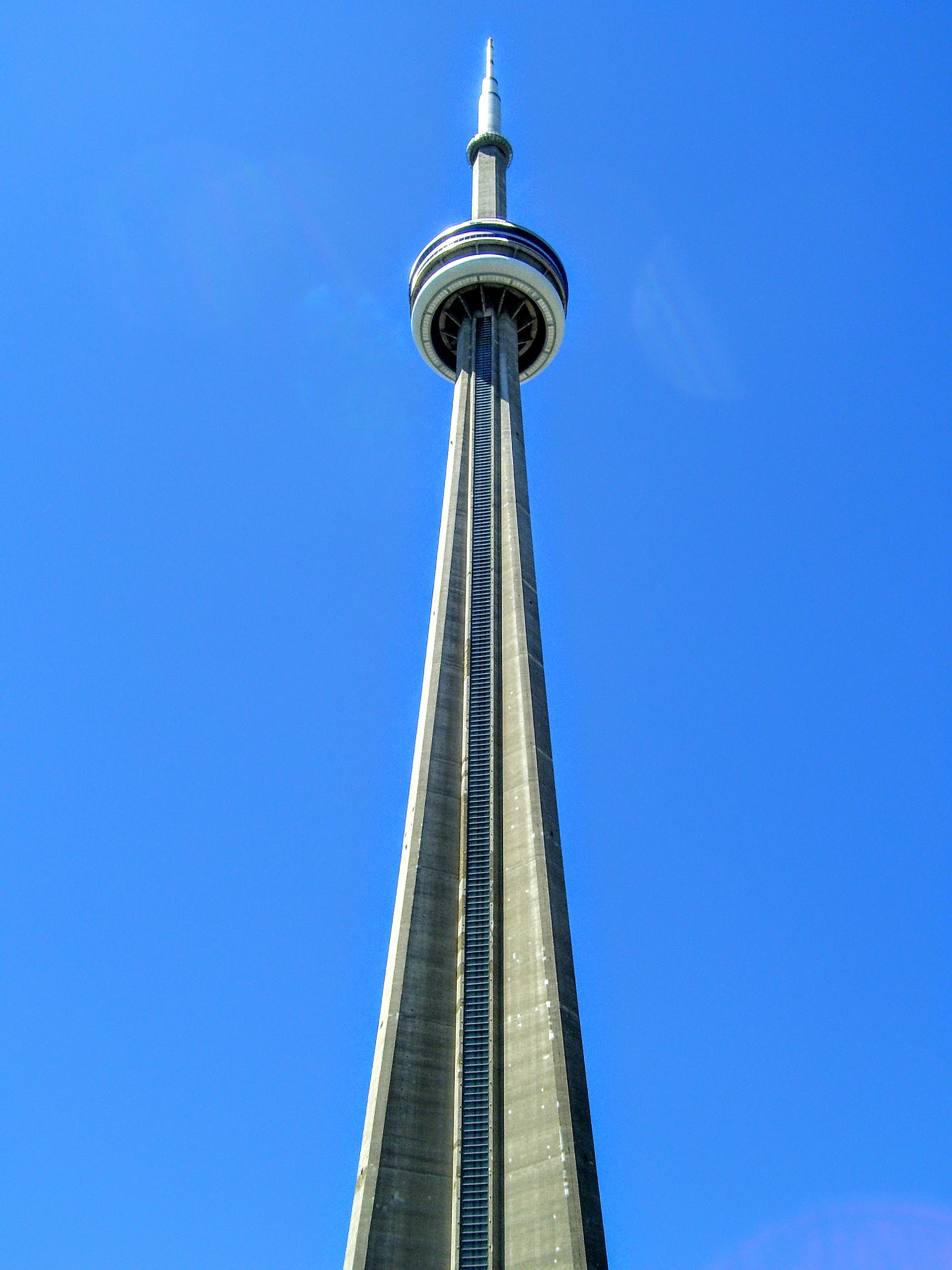 Kodak EASYSHARE C533 ZOOM DIGITAL CAMERA sample photo. Cn tower photography