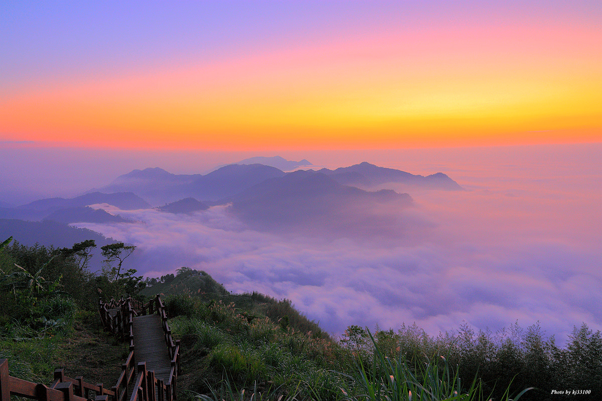 Canon EF-S 18-200mm F3.5-5.6 IS sample photo. 阿里山---隙頂 photography