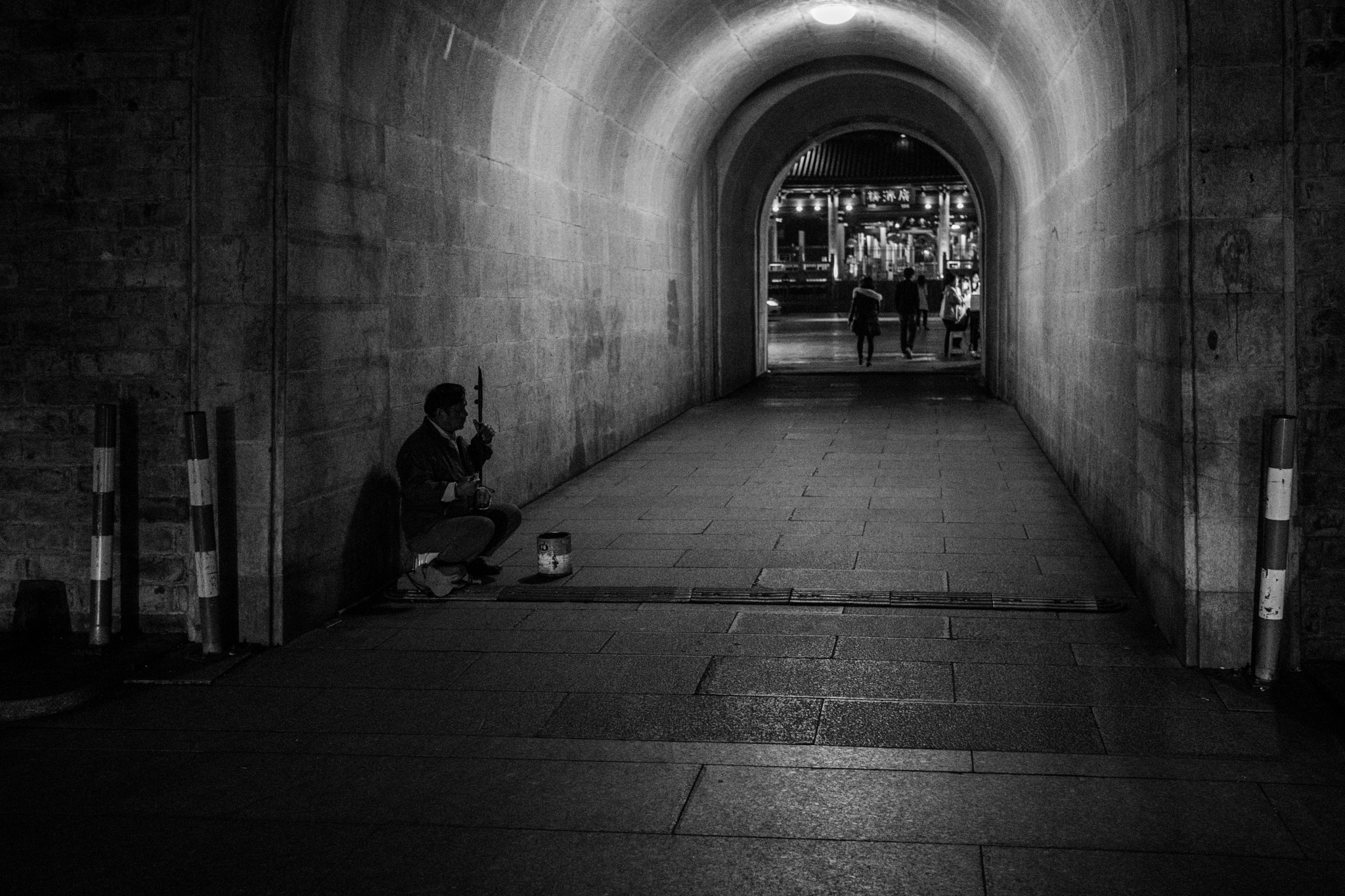 Sony Sonnar T* E 24mm F1.8 ZA sample photo. On the evening of old gate photography