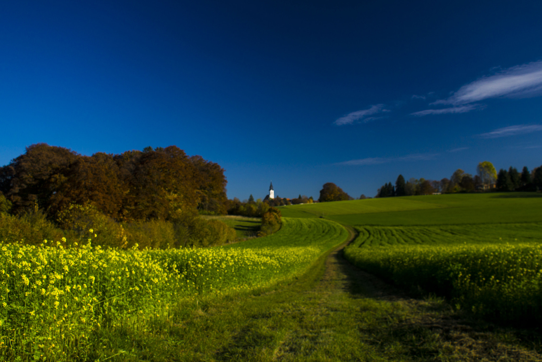 Sony DT 18-70mm F3.5-5.6 sample photo. Kirchturm lotrecht photography