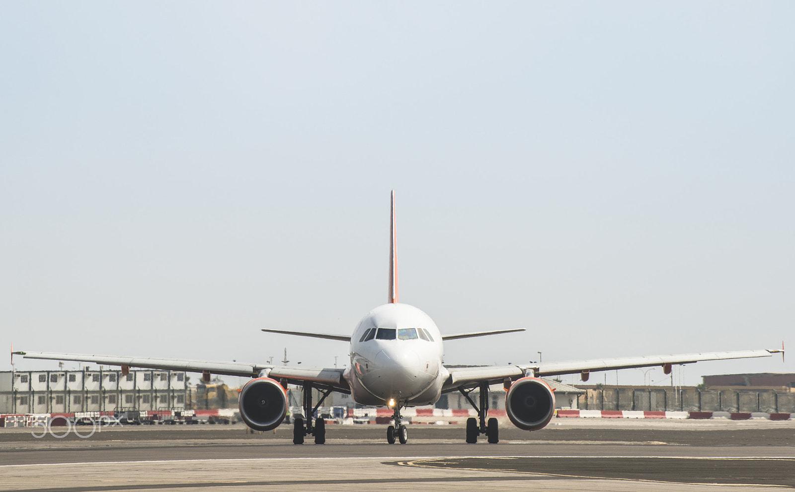 Nikon D800E sample photo. Plane on the runway photography