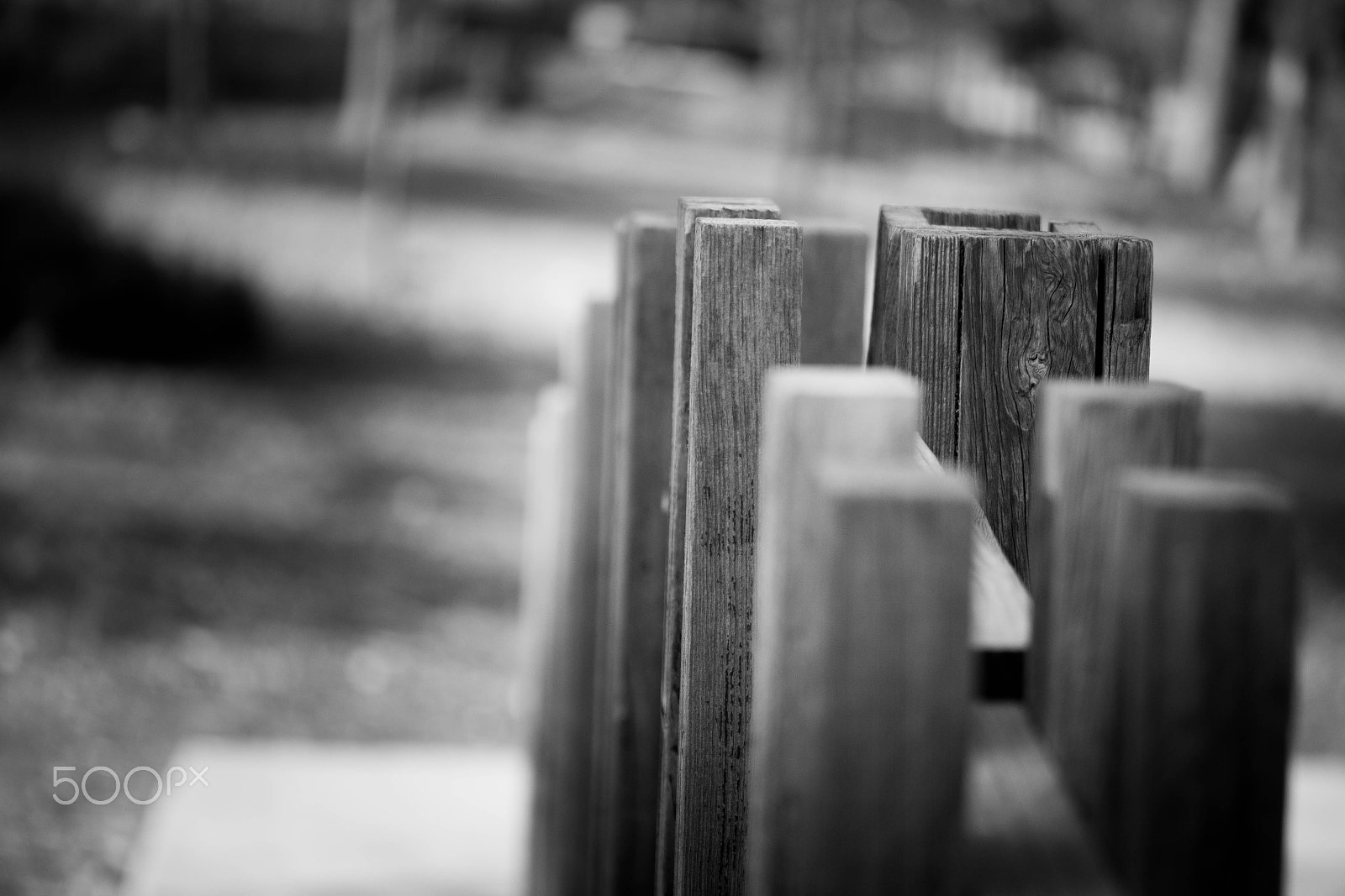 Nikon AF-S DX Micro-Nikkor 85mm F3.5G ED VR sample photo. Wooden fence photography