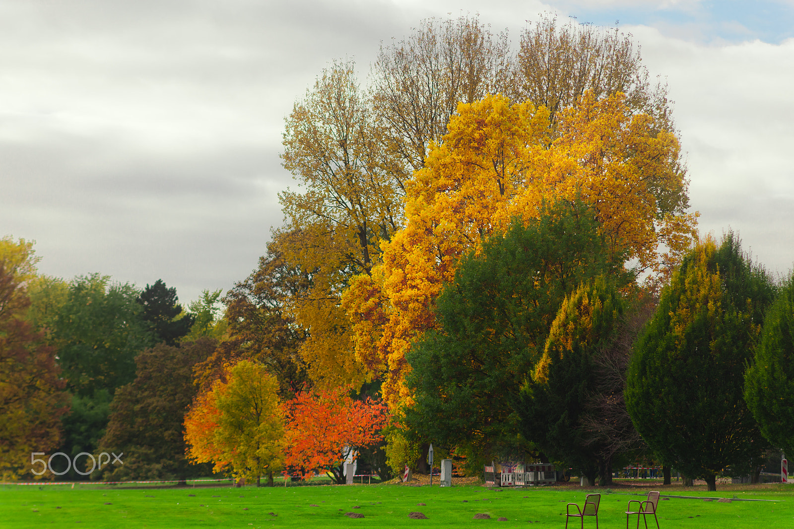 Canon EOS 5D Mark II sample photo. Autumn photography