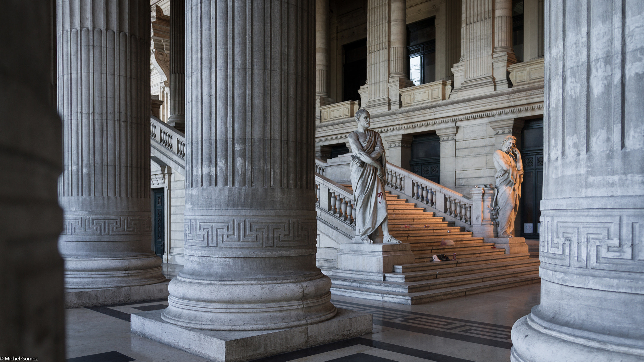 Canon EOS 7D sample photo. Brussells palace of justice photography