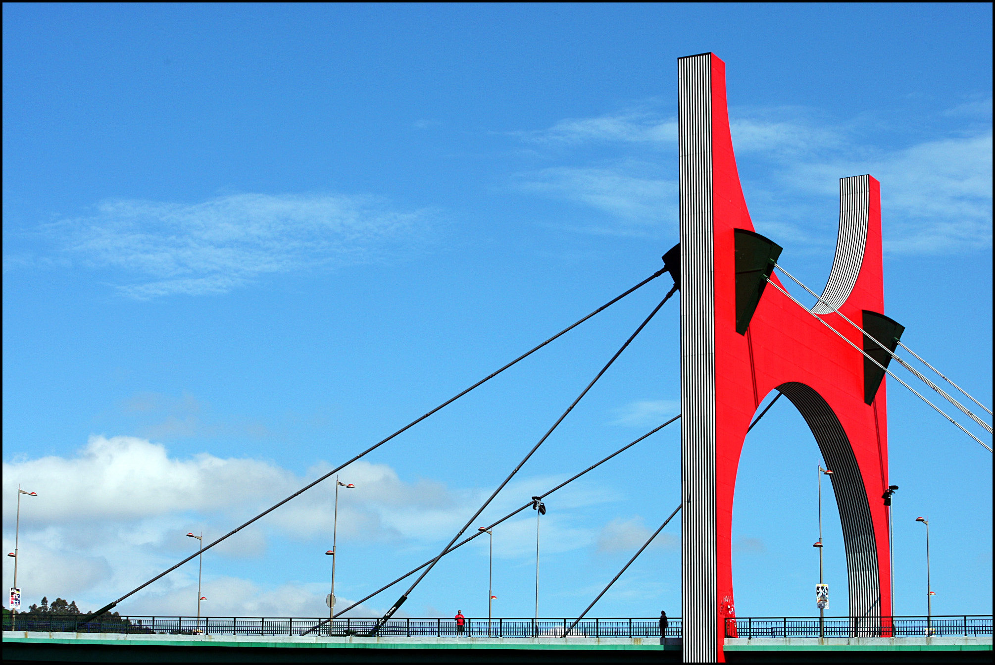 Canon EOS-1D Mark III sample photo. Red man photography