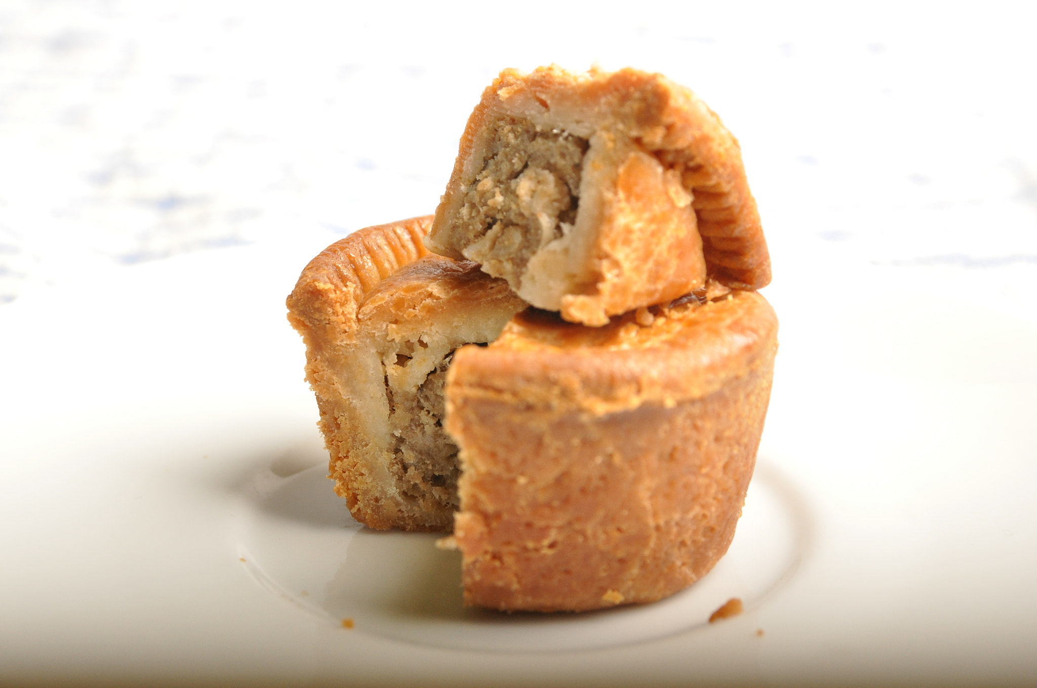 Sigma 17-70mm F2.8-4 DC Macro OS HSM sample photo. Pork pie photography