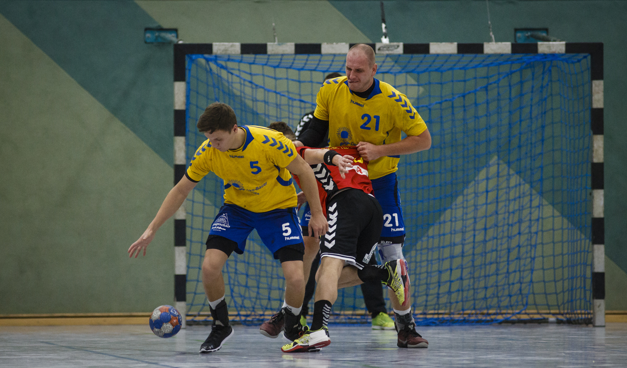 Canon EF 300mm F4L IS USM sample photo. Handball #40 photography