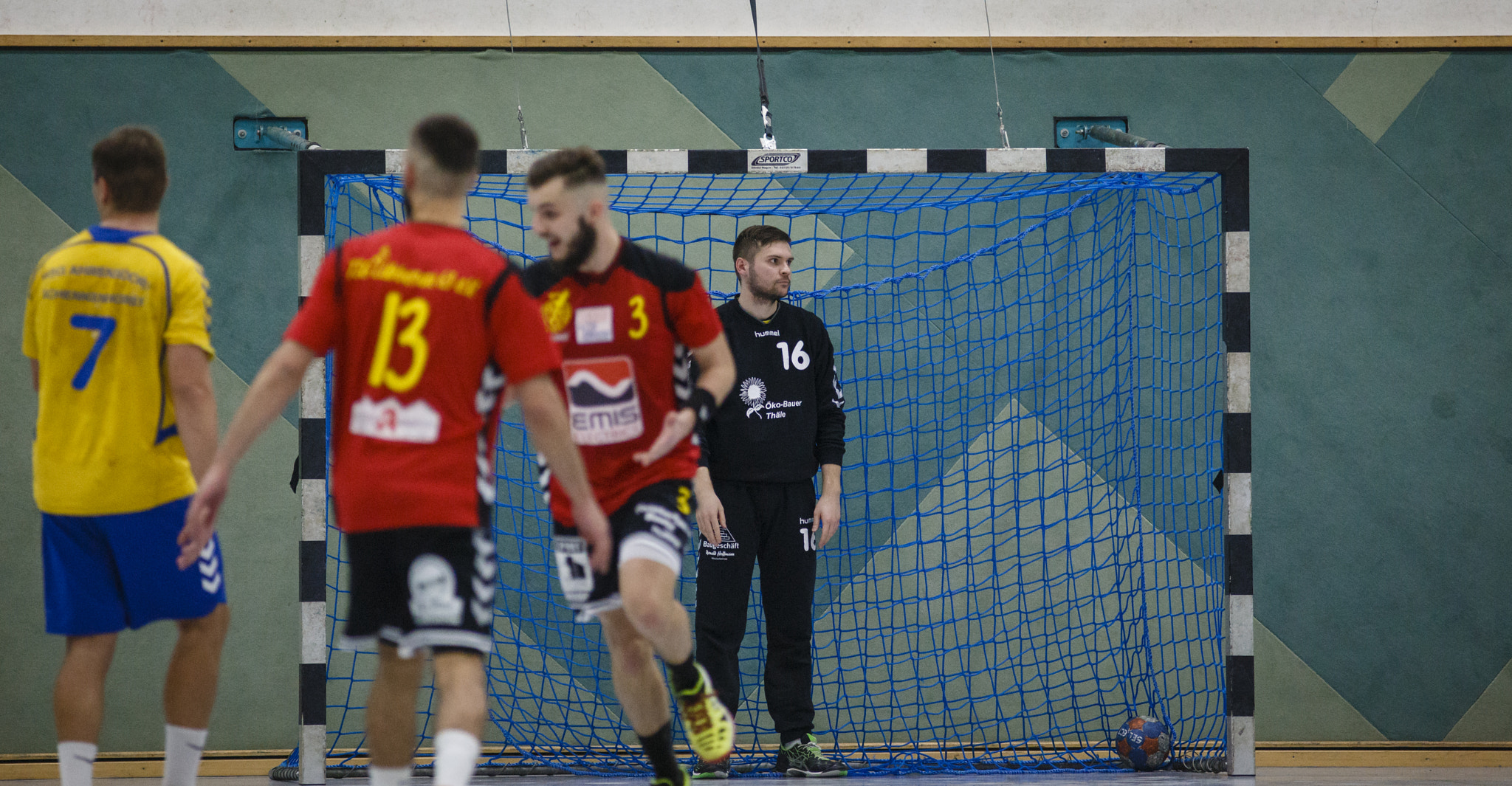 Canon EOS 6D + Canon EF 300mm F4L IS USM sample photo. Handball #44 photography