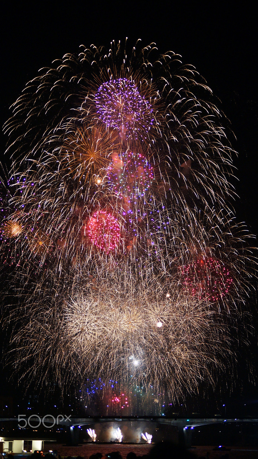 Sony SLT-A37 + Sony DT 55-200mm F4-5.6 SAM sample photo. Firewors photography