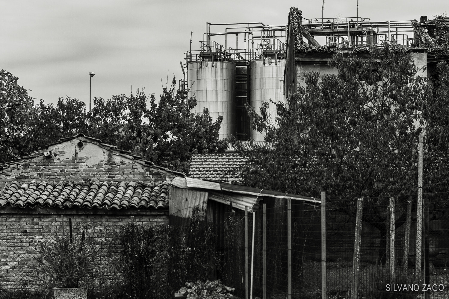 EF28-70mm f/2.8L USM sample photo. Stabilimento cermill a castelmassa (ro) photography