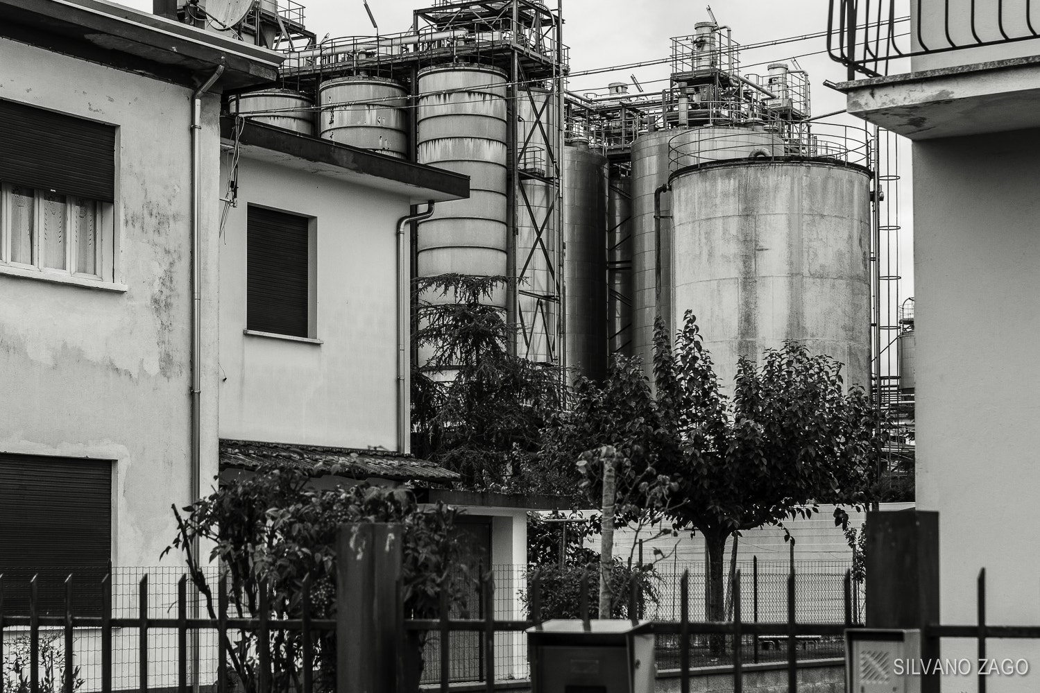 EF28-70mm f/2.8L USM sample photo. Stabilimento cermill a castelmassa (ro) photography