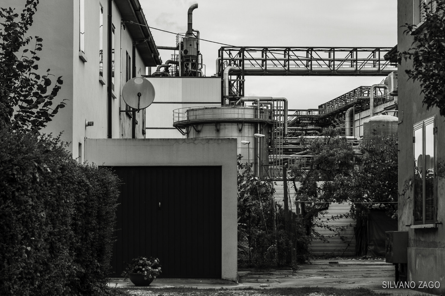 EF28-70mm f/2.8L USM sample photo. Stabilimento cermill a castelmassa (ro) photography