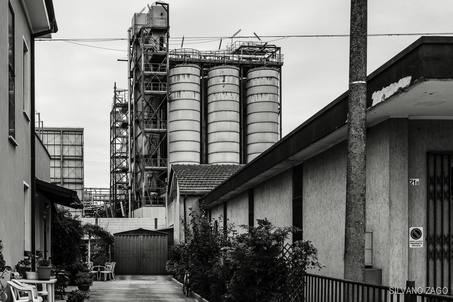EF28-70mm f/2.8L USM sample photo. Stabilimento cermill a castelmassa (ro) photography