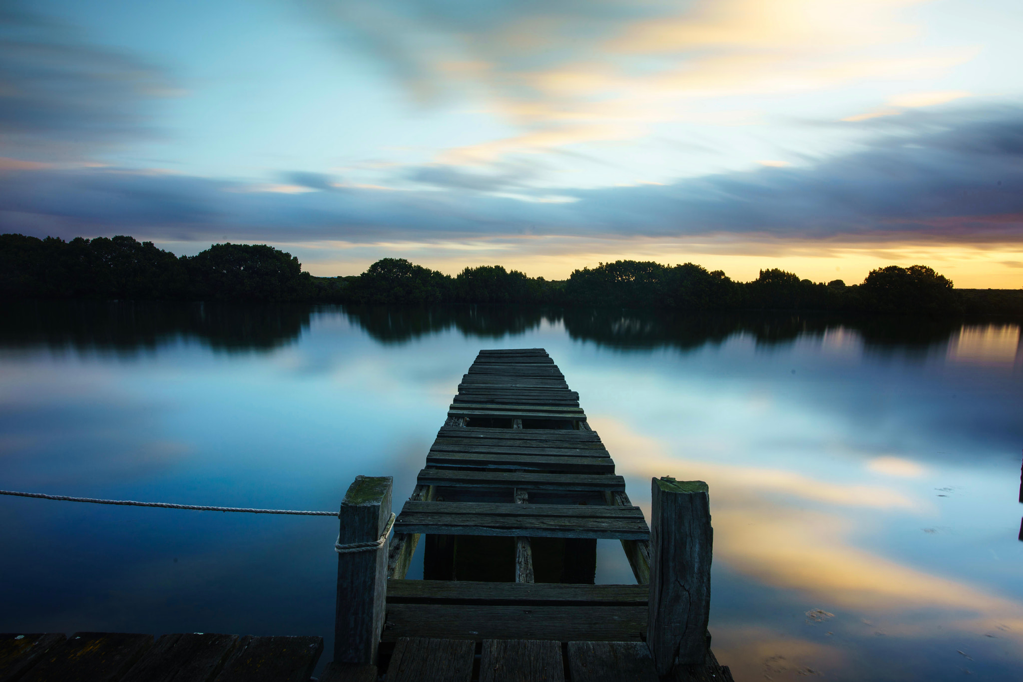 Sony a7R II + Canon EF 17-40mm F4L USM sample photo. The pier photography