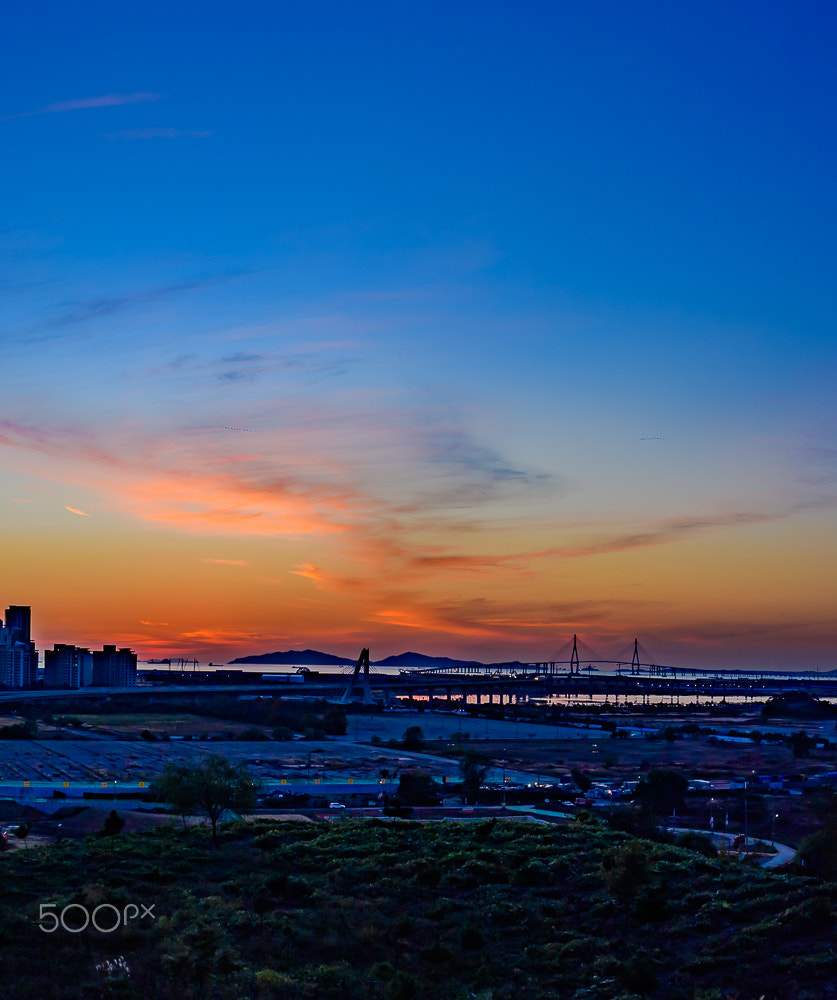 Nikon AF-S Nikkor 17-35mm F2.8D ED-IF sample photo. Twilight at dusk photography