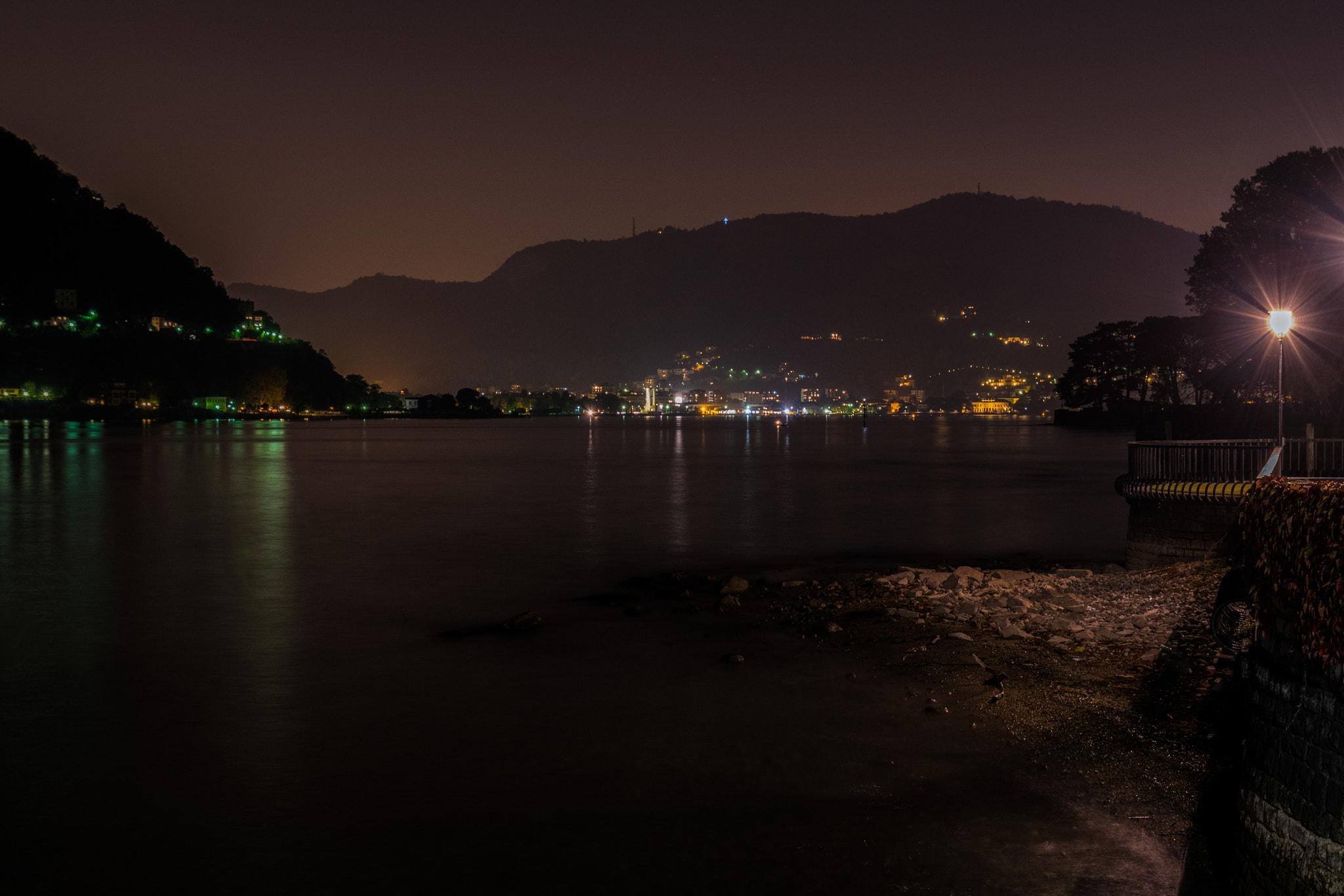 Nikon D3300 + Tamron SP AF 17-50mm F2.8 XR Di II LD Aspherical (IF) sample photo. Como downtown from cernobbio it photography
