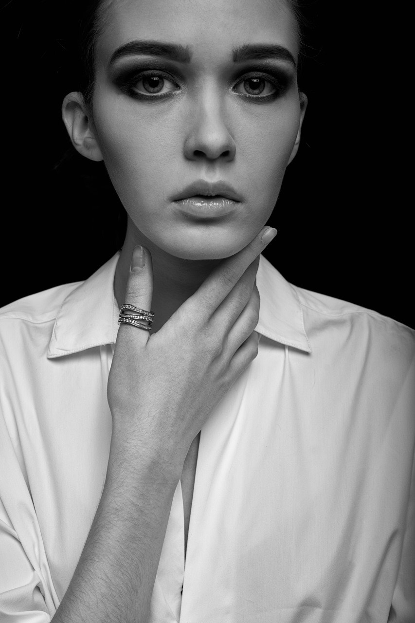 ZEISS Loxia 50mm F2 sample photo. Женя photography