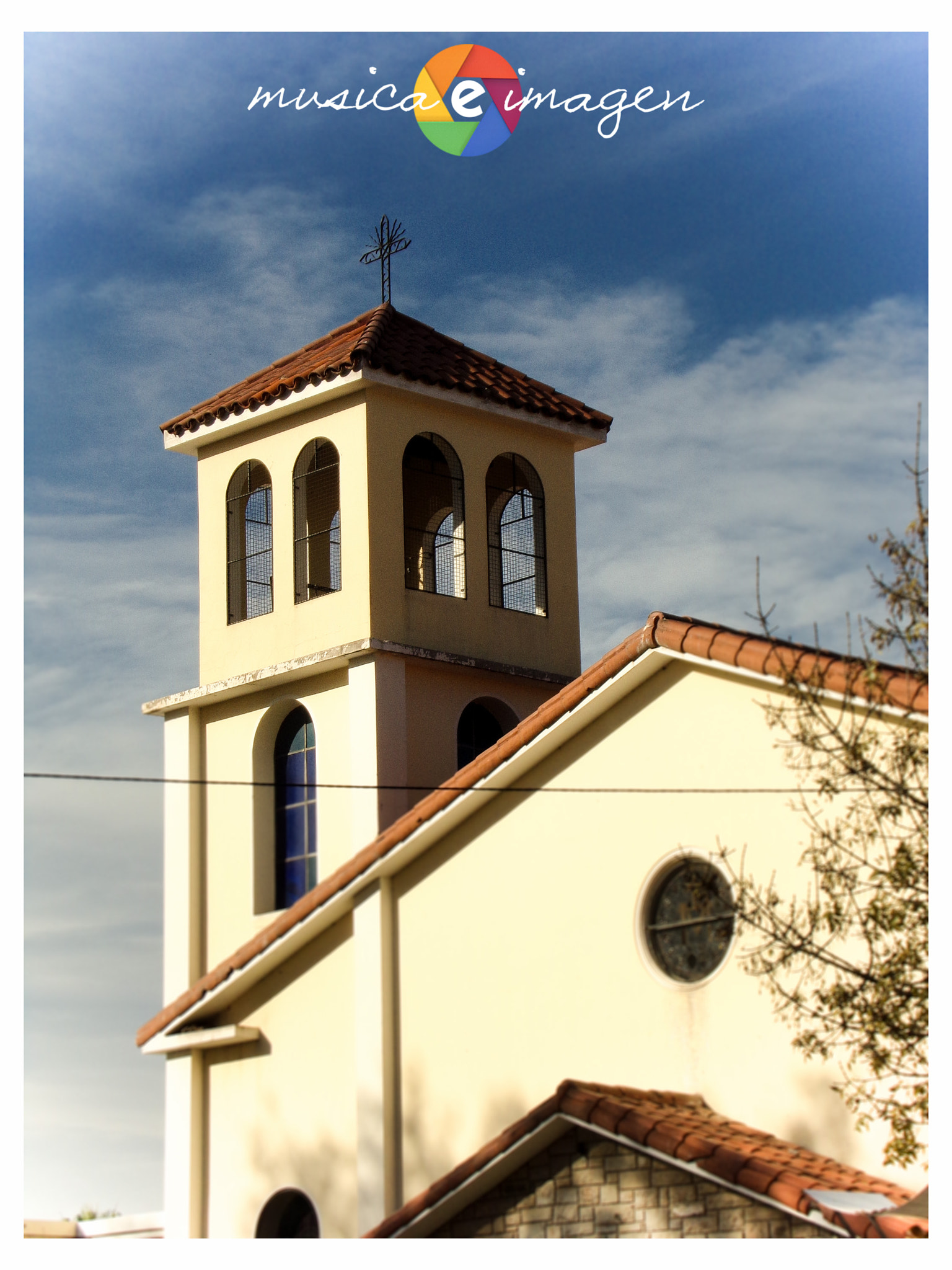 Kodak PIXPRO AZ251 sample photo. Iglesia photography