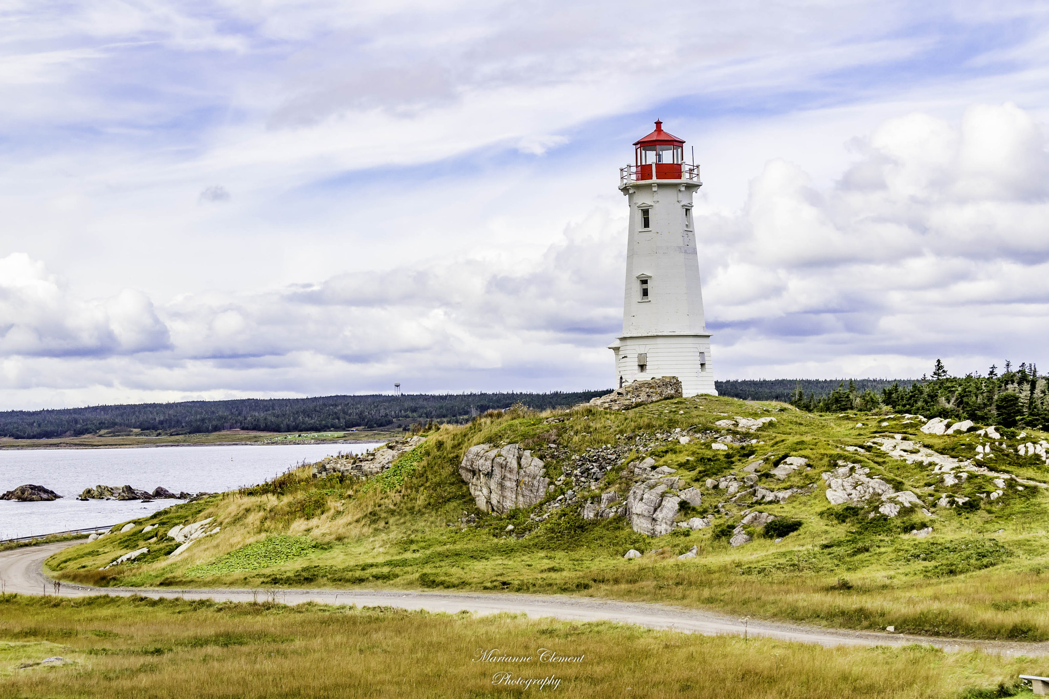 Canon EF-S 17-85mm F4-5.6 IS USM sample photo. Louisbourg lighthouse photography