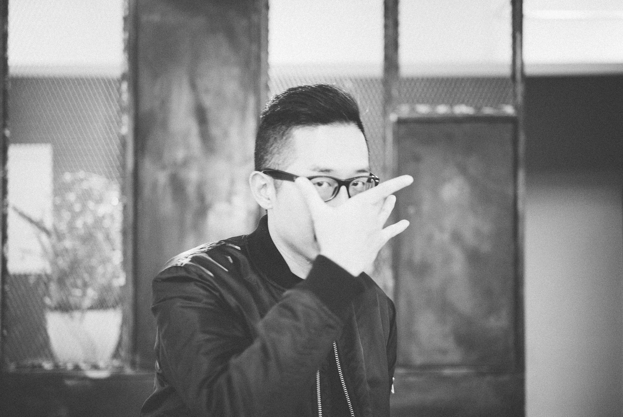 Leica APO-Summicron-M 50mm F2 ASPH sample photo. Comic artist anpaul choi.jpeg photography