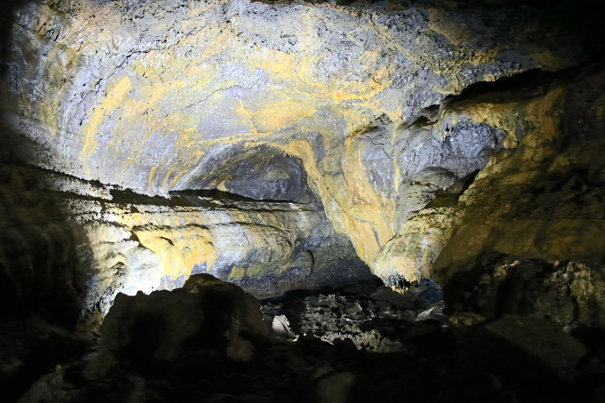 Sigma 18-250mm F3.5-6.3 DC OS HSM sample photo. Grutas at azores photography