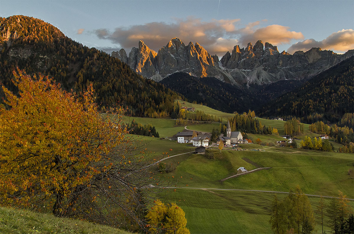 Sigma 18-200mm f/3.5-6.3 DC OS sample photo. Tramonto sulle odle photography