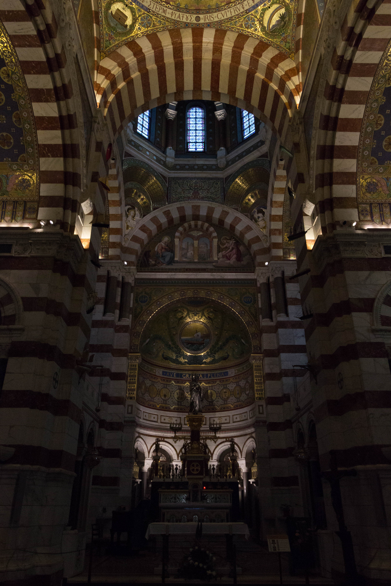 Canon EF-S 10-22mm F3.5-4.5 USM sample photo. Notre-dame de la garde photography