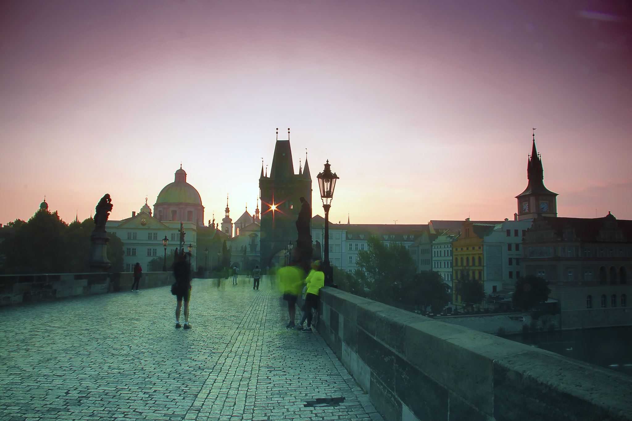 Canon EF-S 18-135mm F3.5-5.6 IS sample photo. The charles bridge (czech karlův most) photography