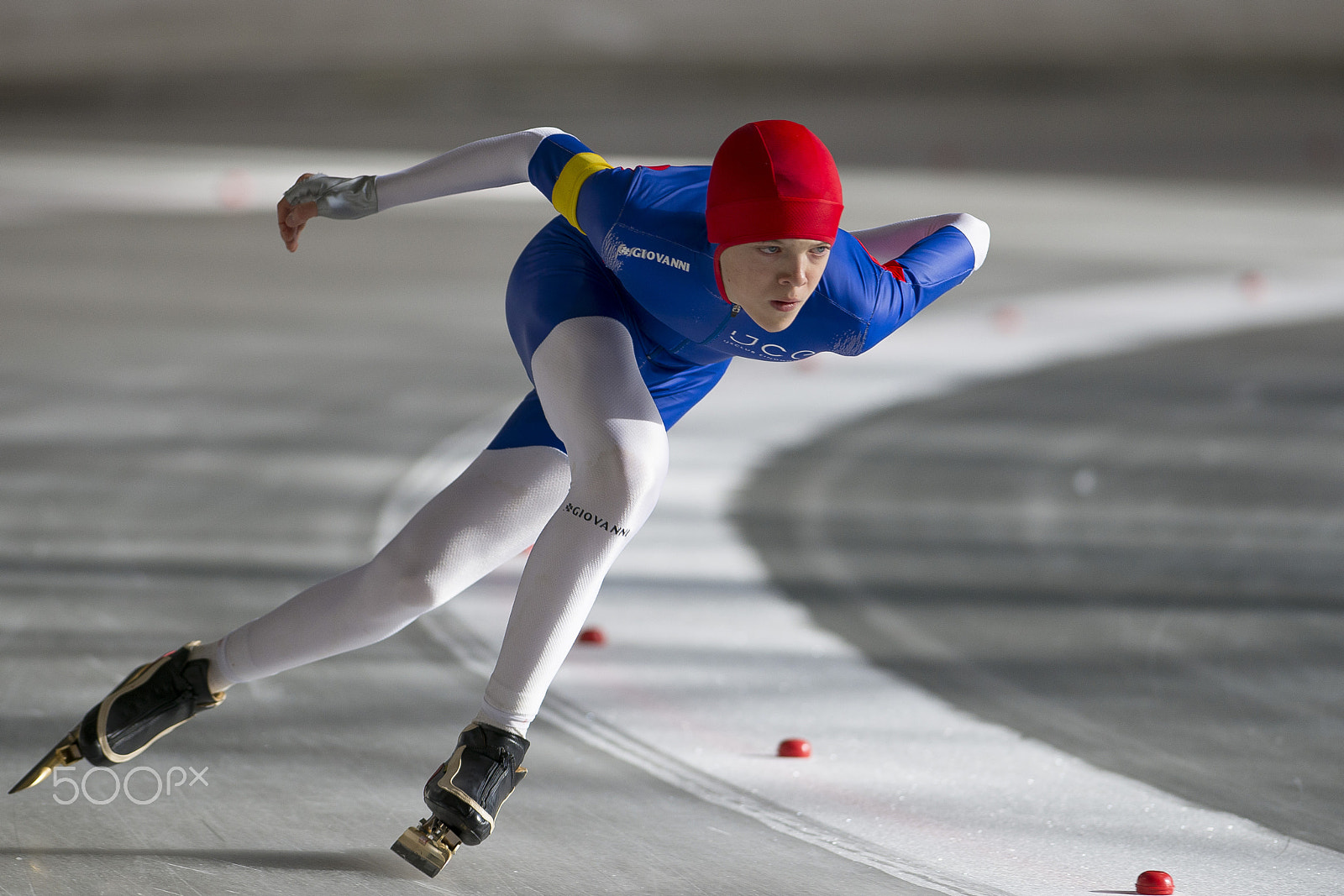 Nikon AF-S Nikkor 300mm F2.8G ED VR II sample photo. Speed skating photography