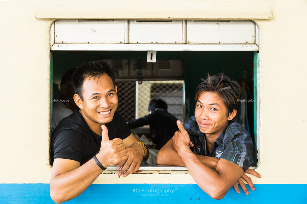 Sony a7 II + Canon EF 85mm F1.2L II USM sample photo. Myanmar train. photography