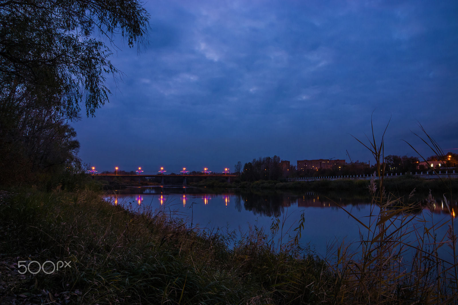 Sony SLT-A65 (SLT-A65V) + Sony DT 16-50mm F2.8 SSM sample photo. Cloudy, autumn evening on the river ural. photography