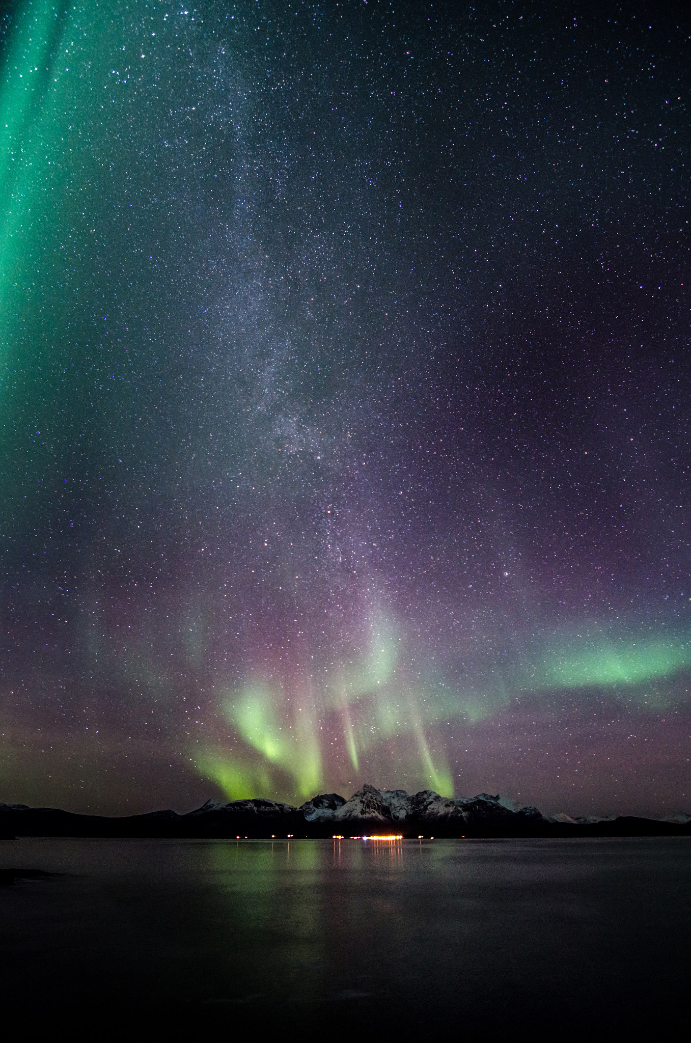 Tokina AT-X Pro 11-16mm F2.8 DX sample photo. Aurora meets milkyway photography