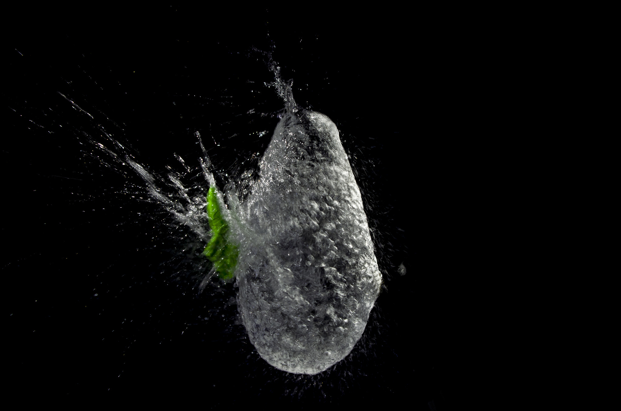 Sigma 50-500mm F4.5-6.3 DG OS HSM sample photo. Exploding water balloon test-1 photography