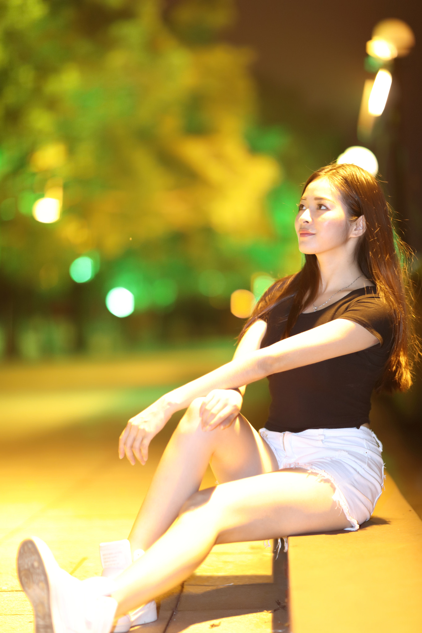 Canon EF 85mm F1.2L II USM sample photo. 夜色 photography