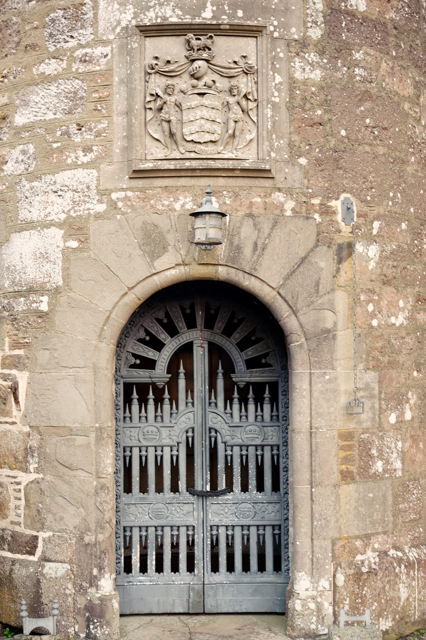 AF Zoom-Nikkor 28-80mm f/3.3-5.6G sample photo. Castle door photography