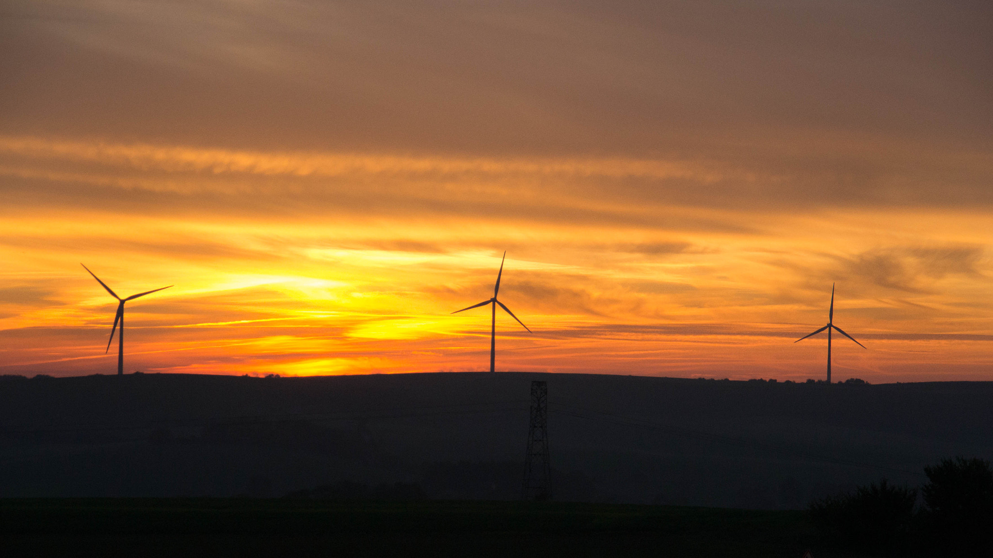 Nikon D3100 + Sigma 18-200mm F3.5-6.3 DC sample photo. Sunset over landscape photography