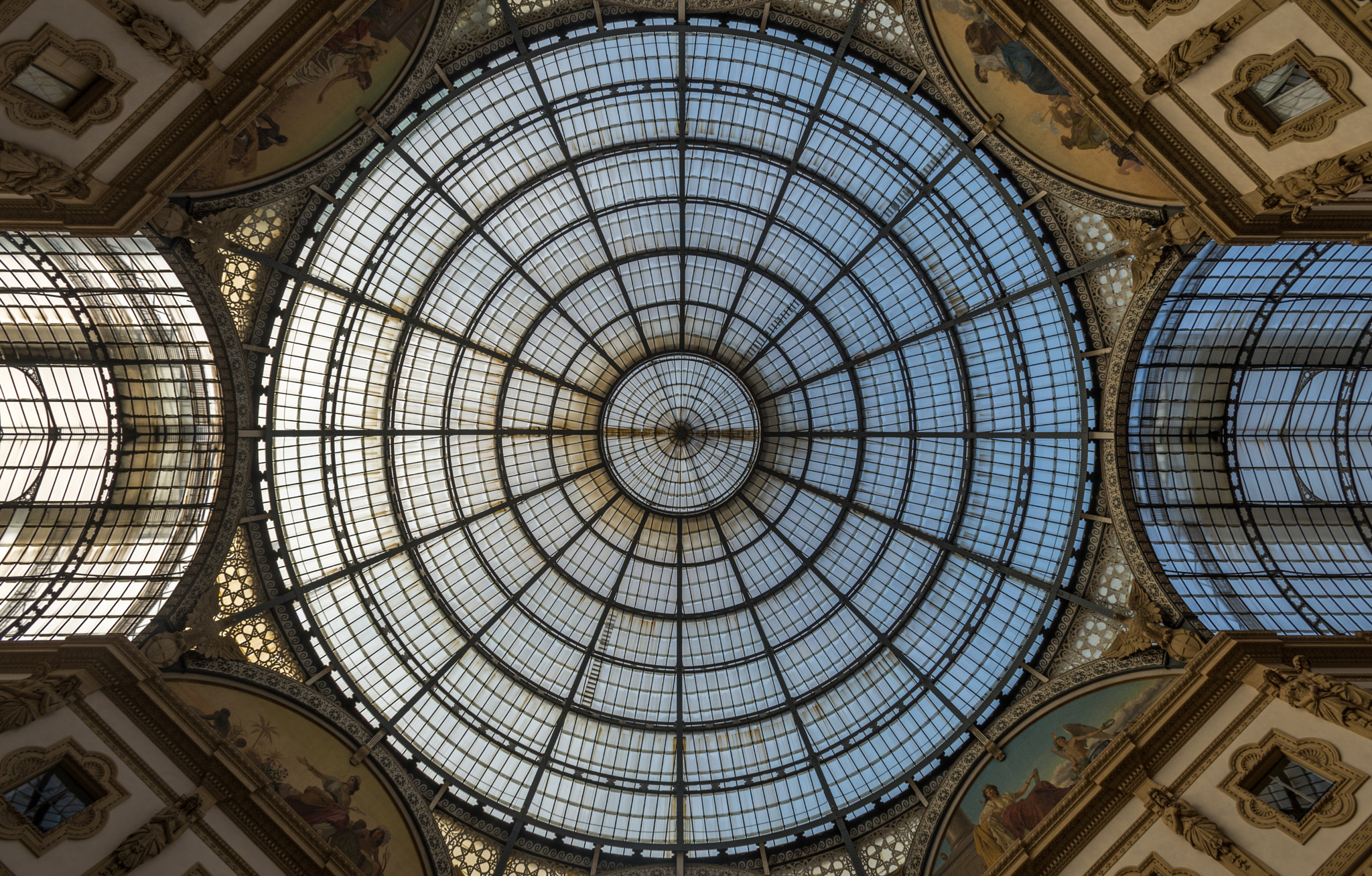 Nikon AF-S Nikkor 17-35mm F2.8D ED-IF sample photo. Galleria vittorio emanuele ii photography
