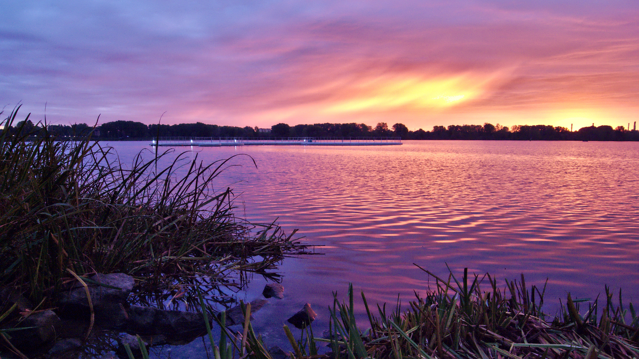 Ricoh GX200 sample photo. Mantua lake  photography