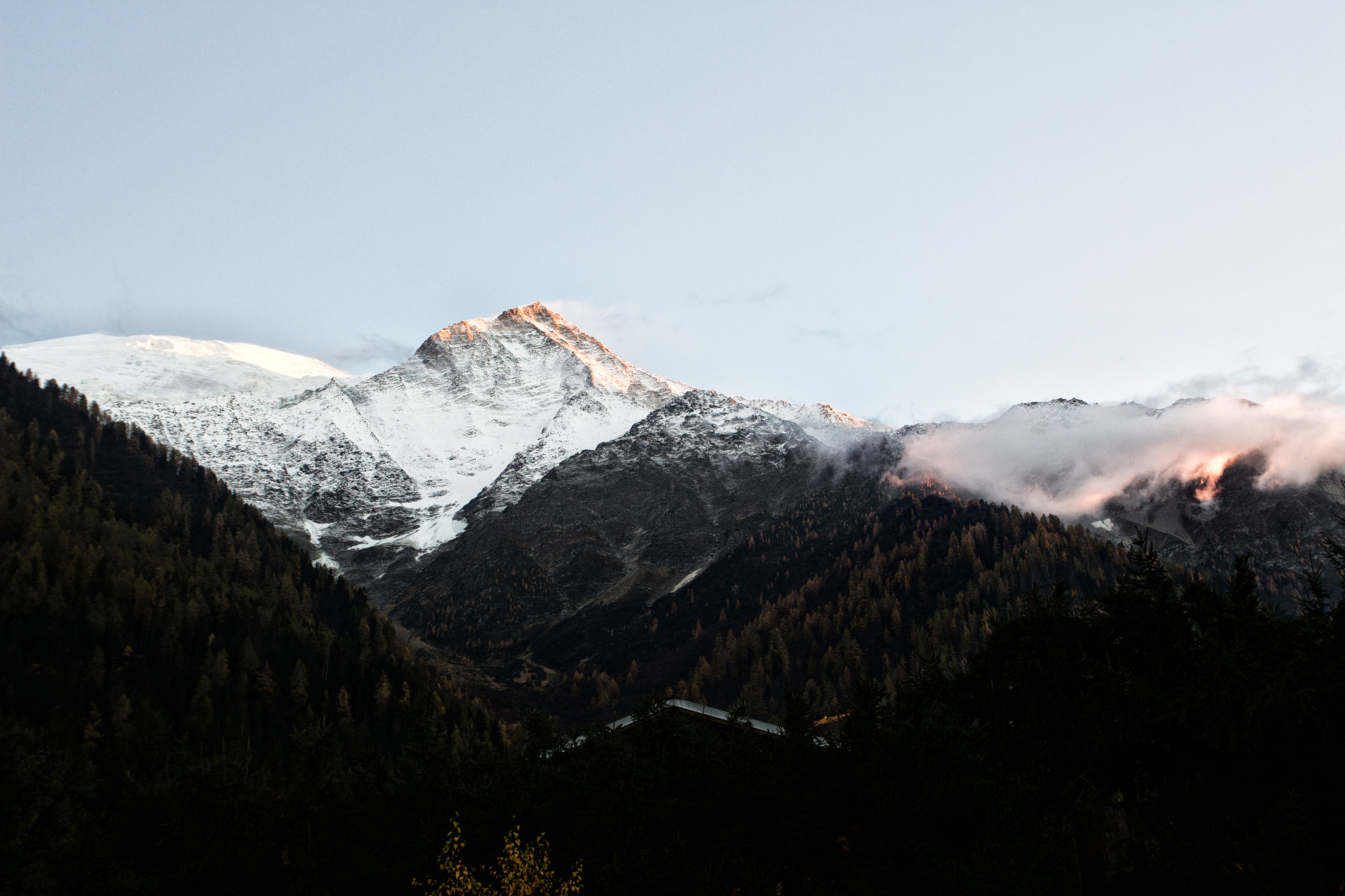 Canon EOS 700D (EOS Rebel T5i / EOS Kiss X7i) sample photo. France, mont-blanc, end of day photography