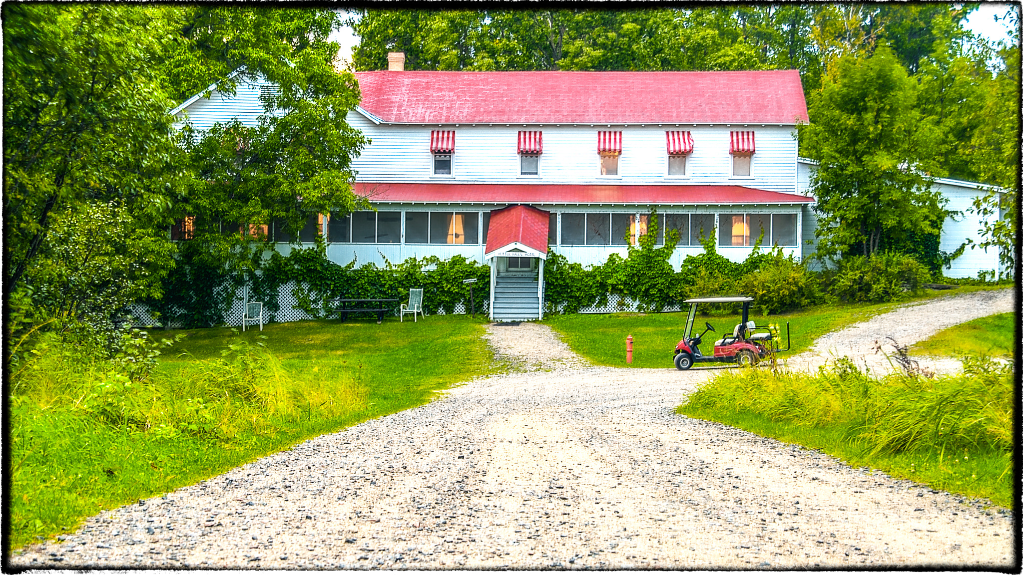 Sigma 18-200mm F3.5-6.3 DC sample photo. Kettlefallshotel photography
