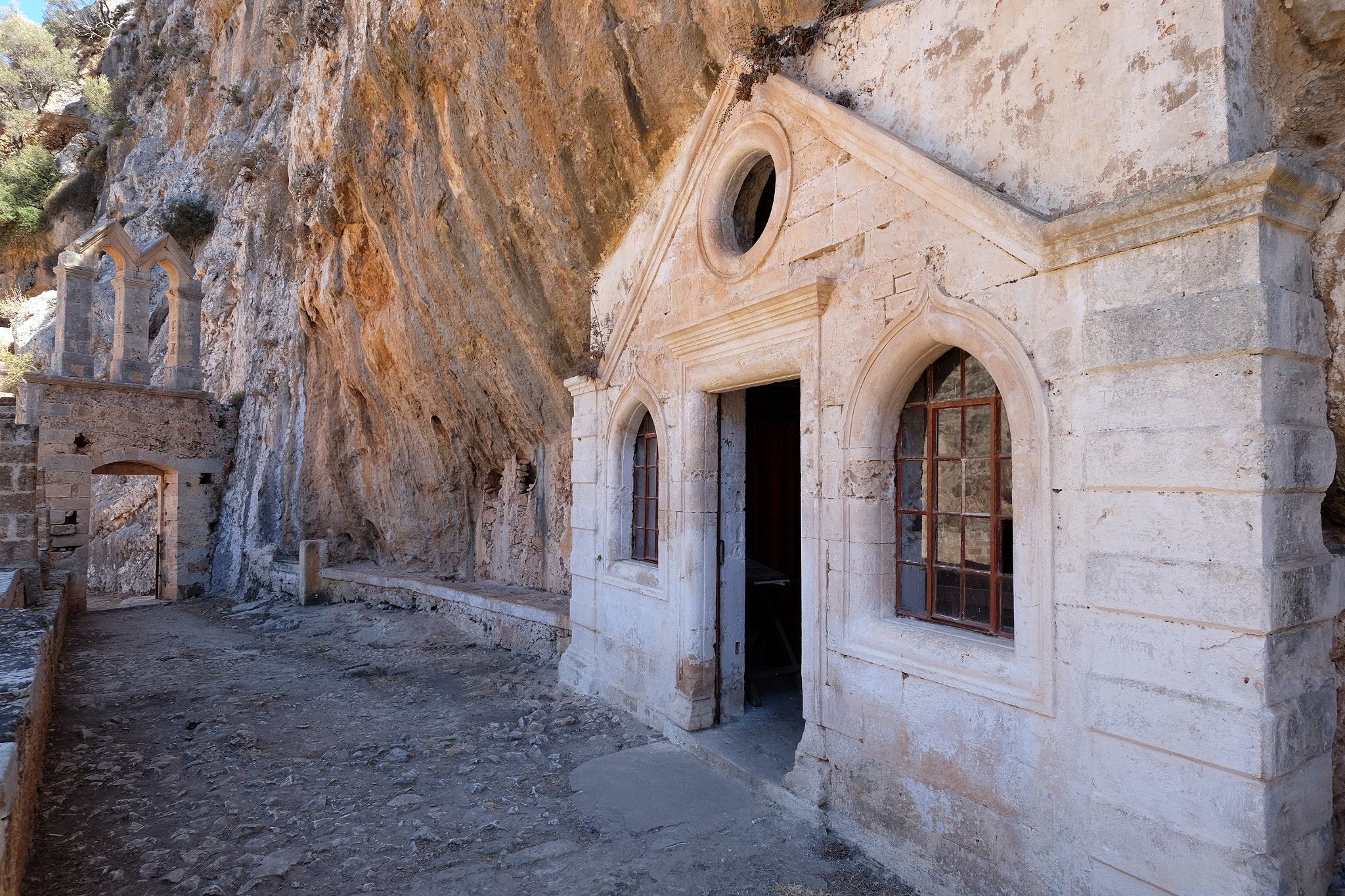 ZEISS Touit 12mm F2.8 sample photo. Katholiko monastiri photography