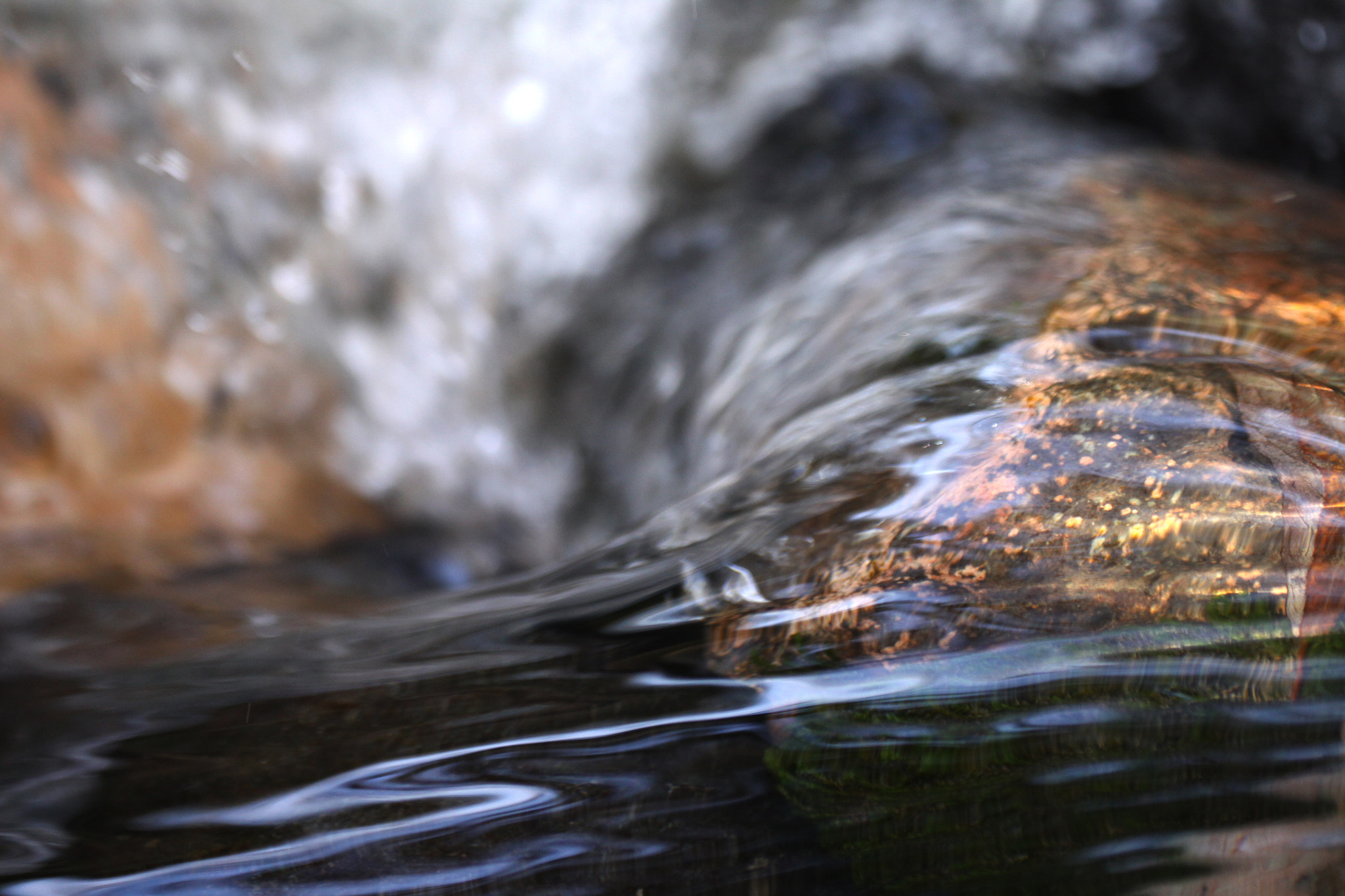 Canon EF 180mm F3.5L Macro USM sample photo. Water in motion photography
