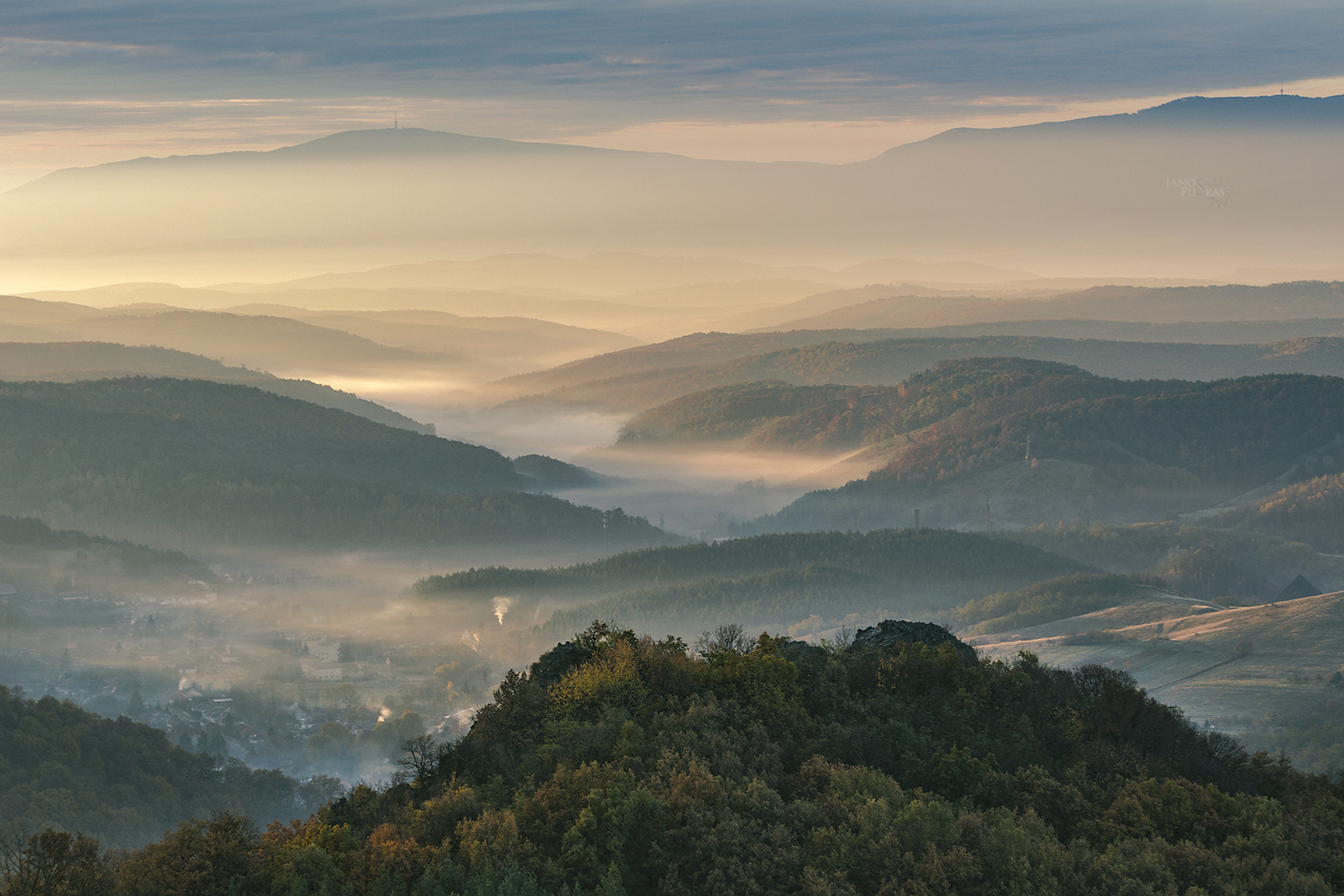 Canon EF 70-210mm f/3.5-4.5 USM sample photo. Pastel morning photography