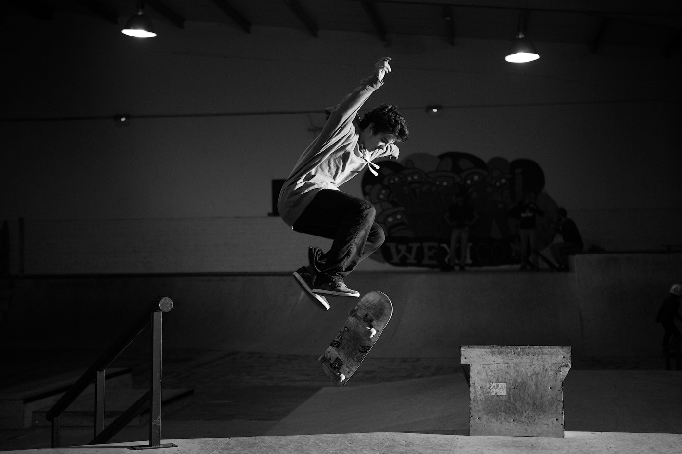 Canon EOS-1Ds Mark II sample photo. Jump photography
