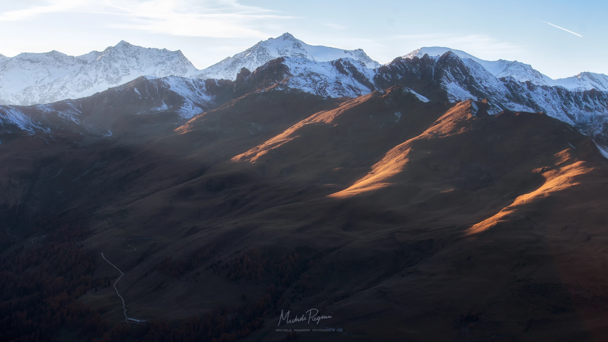 Canon EF-S 55-250mm F4-5.6 IS sample photo. Last light photography