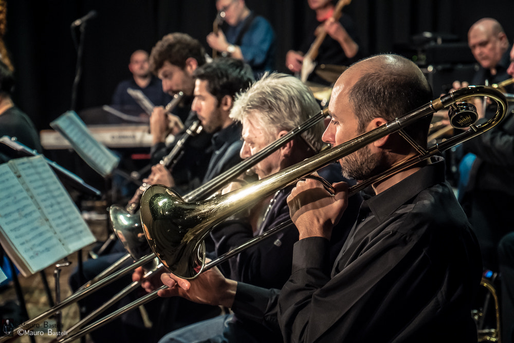 Samsung NX 16-50mm F2.0-2.8 S ED OIS sample photo. Born to swing jazz orchestra photography