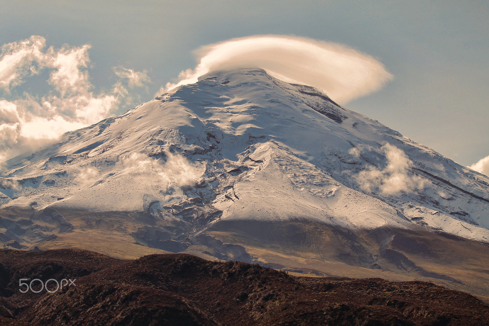 Canon EF-S 55-250mm F4-5.6 IS sample photo. Volcán cotopaxi photography
