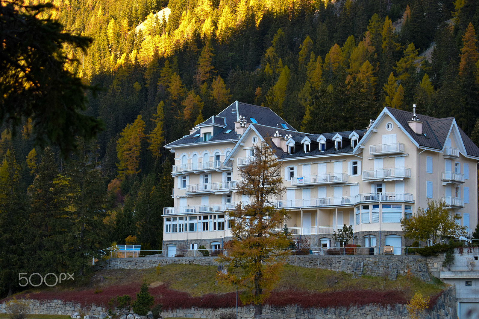 AF Zoom-Nikkor 24-50mm f/3.3-4.5D sample photo. Champex-lac photography
